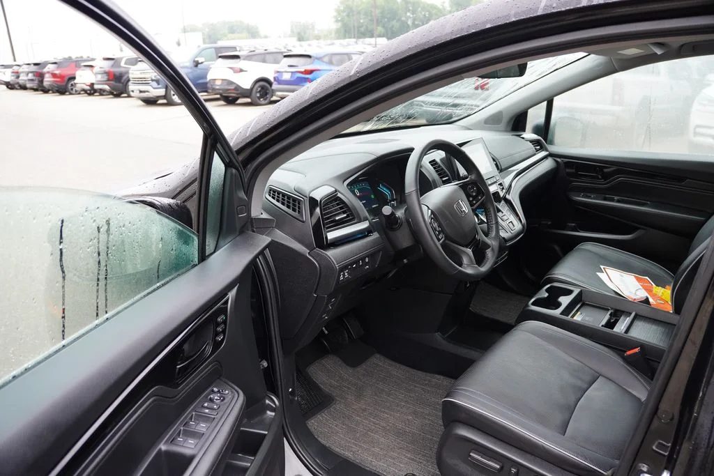 Used 2024 Crystal Black Pearl Honda Elite image 14