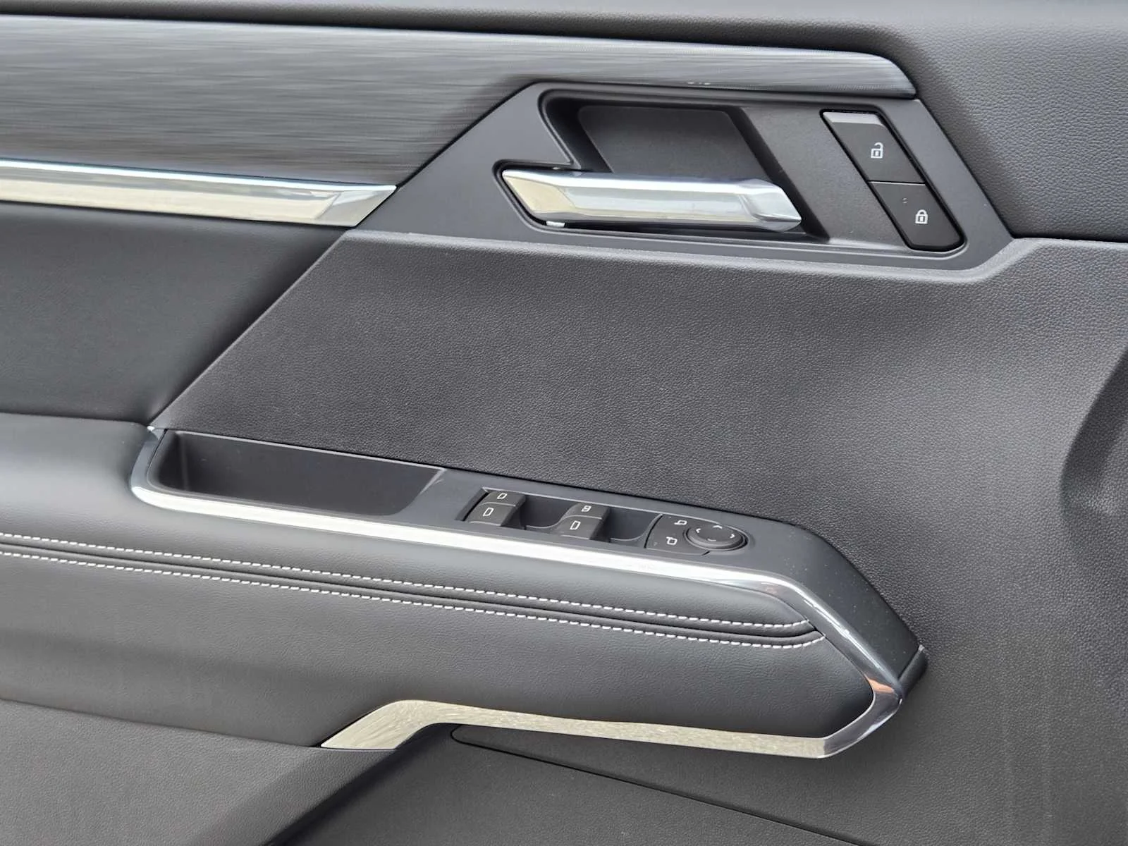 2026 GMC Acadia Elevation - Photo 15