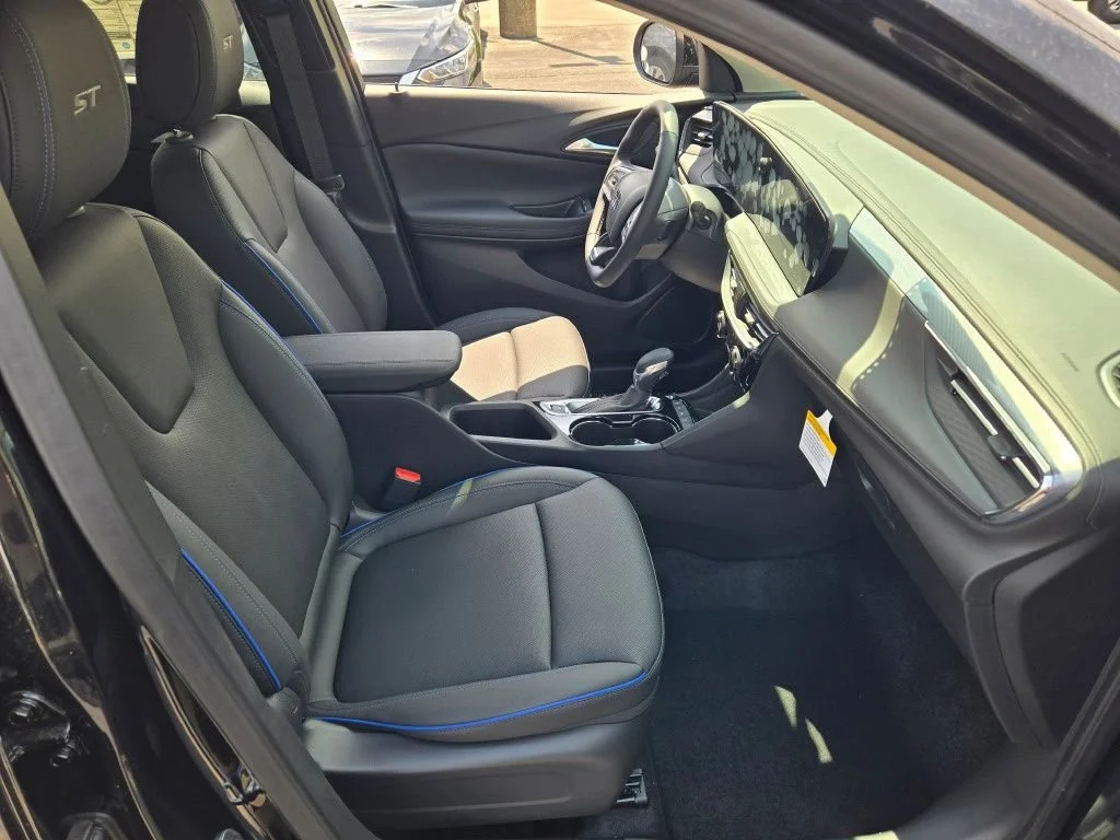 2026 Buick Encore GX Sport Touring - Photo 16