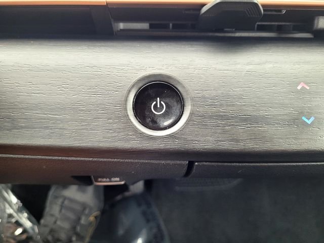 Used 2023 Black Nissan ENGAGE image 18