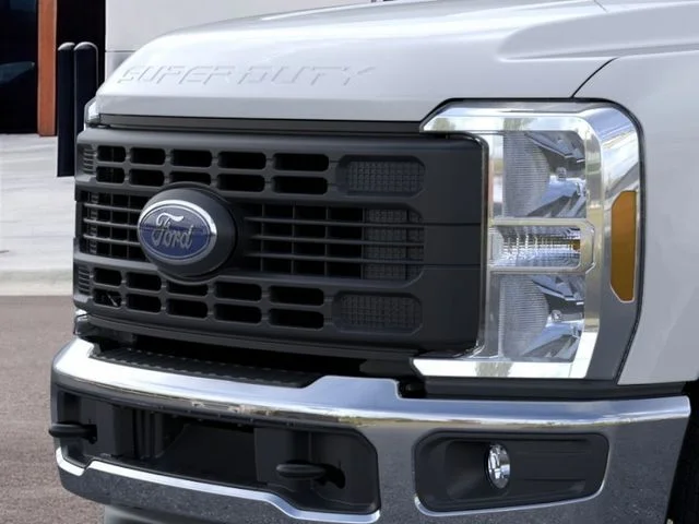New 2026 White Ford XL image 17