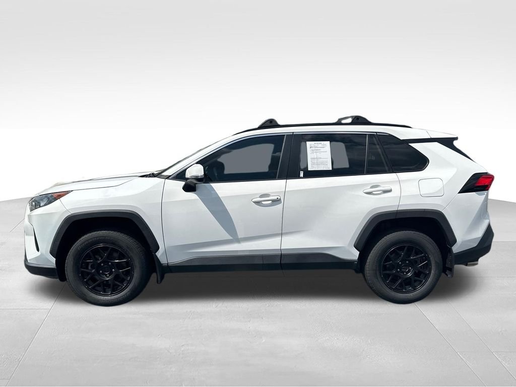 Used 2020 White Toyota LE image 2