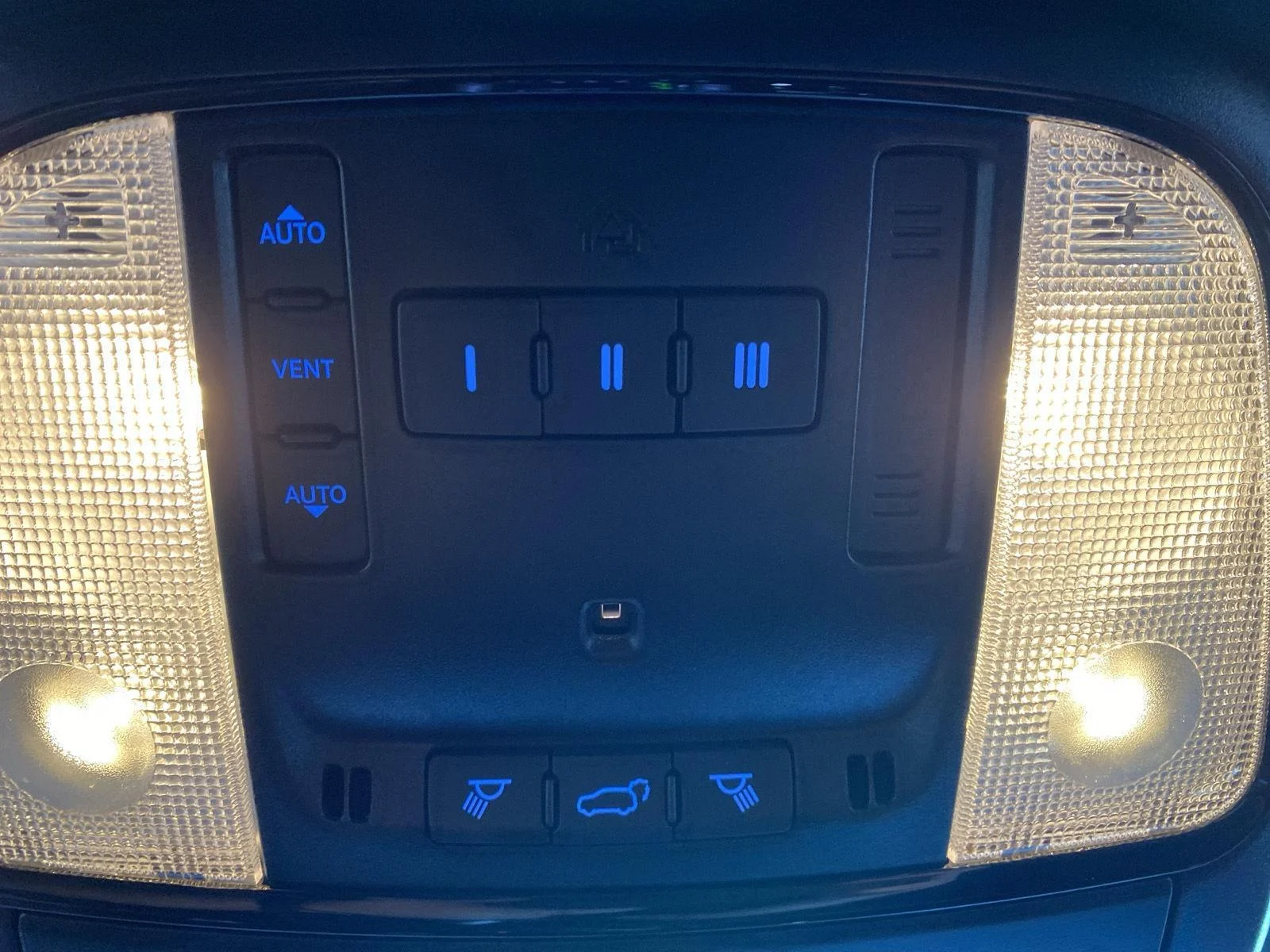 Used 2025 White Knuckle Dodge R/T image 24