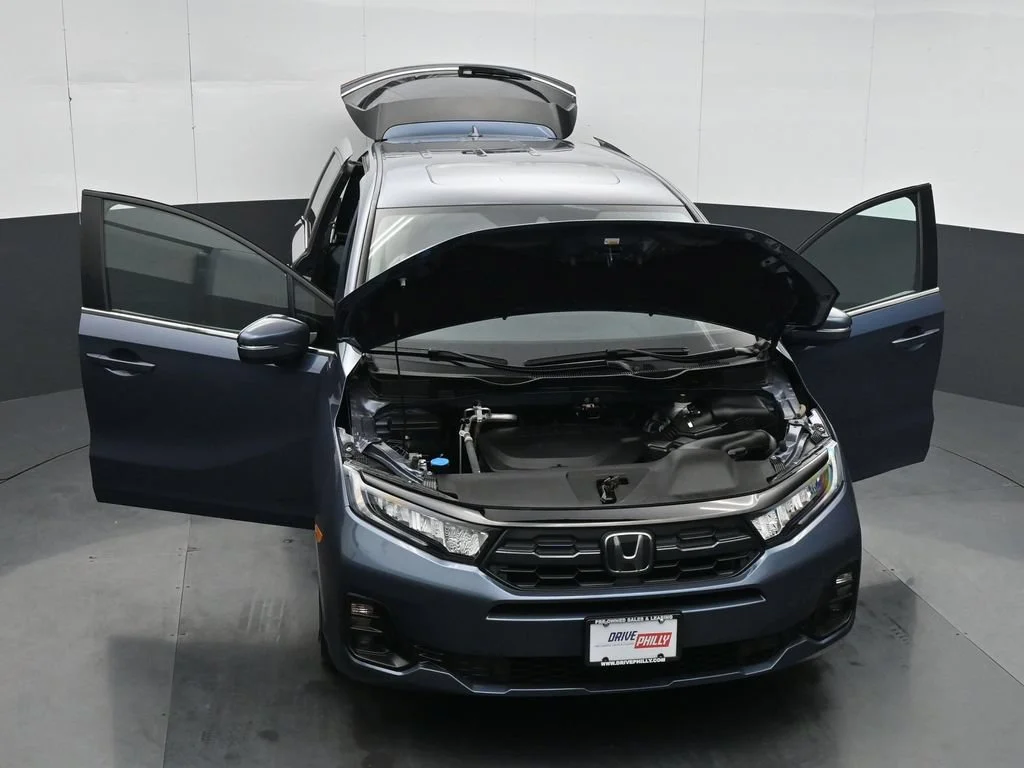 Used 2025 Black Honda EX-L image 35