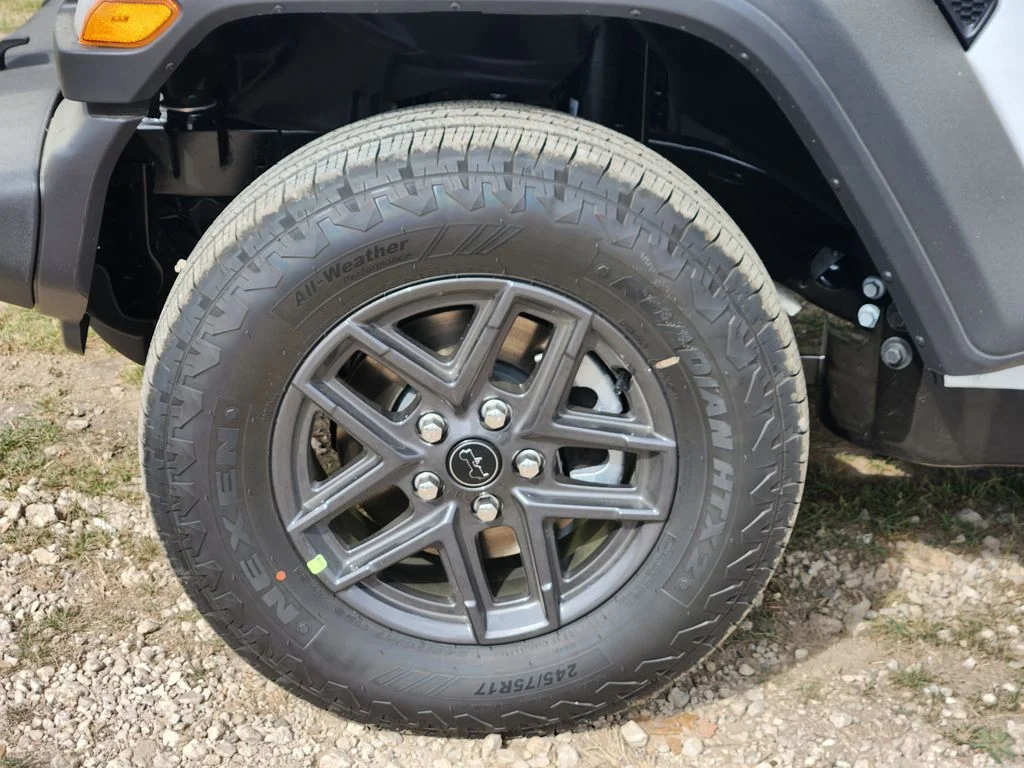 New 2026 Bright White Clear-Coat Exterior Paint Jeep Sport image 7