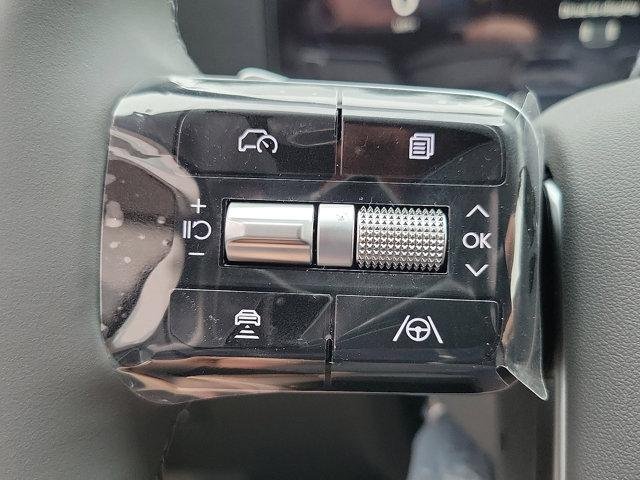 New 2026 Snow White Pearl Hyundai SE image 5
