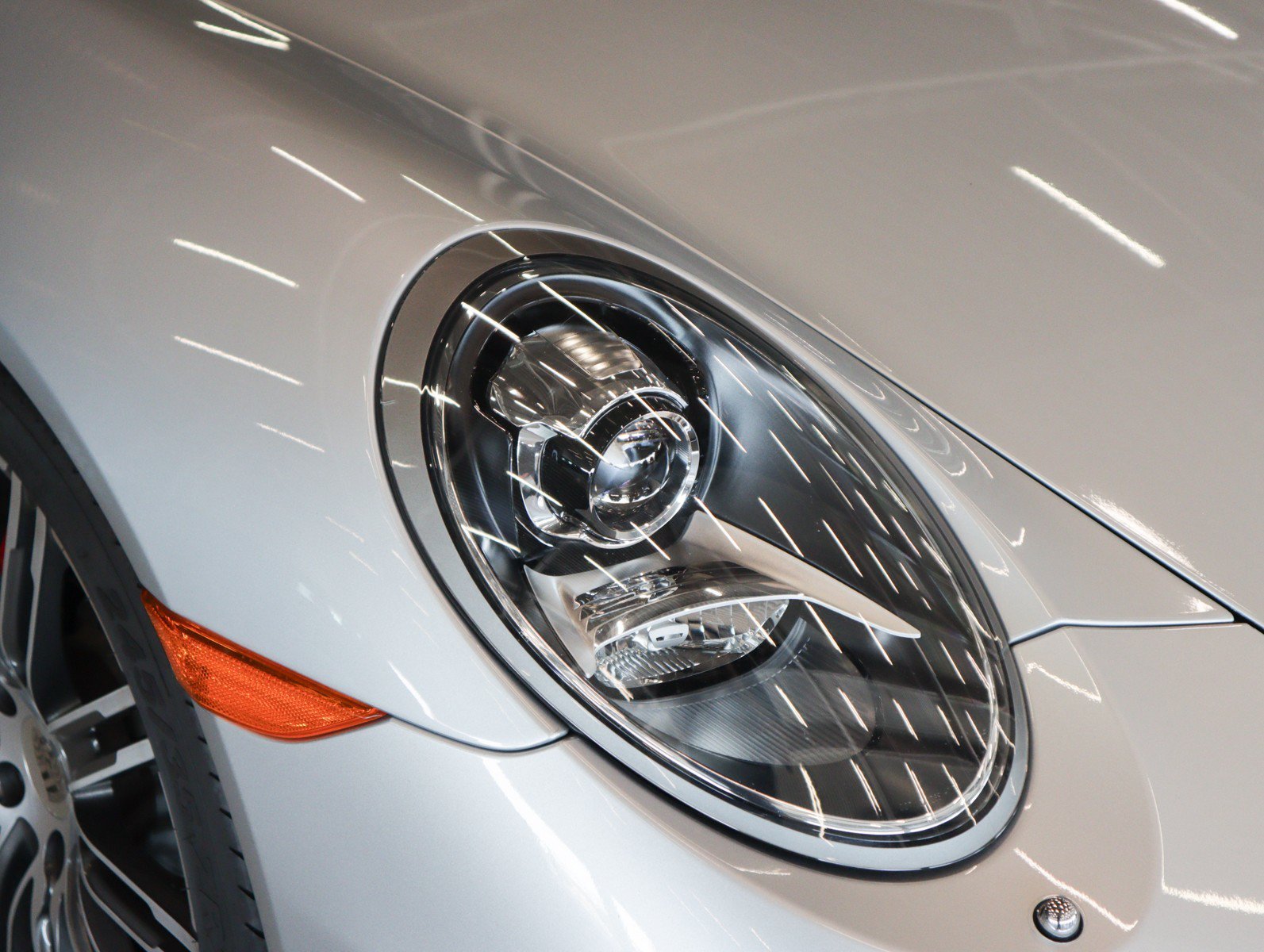 Certified Used 2015 Rhodium Silver Metallic Porsche Targa 4S image 29