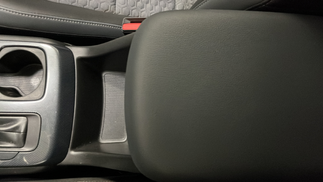 Used 2015 Black Chevrolet Z71 image 19