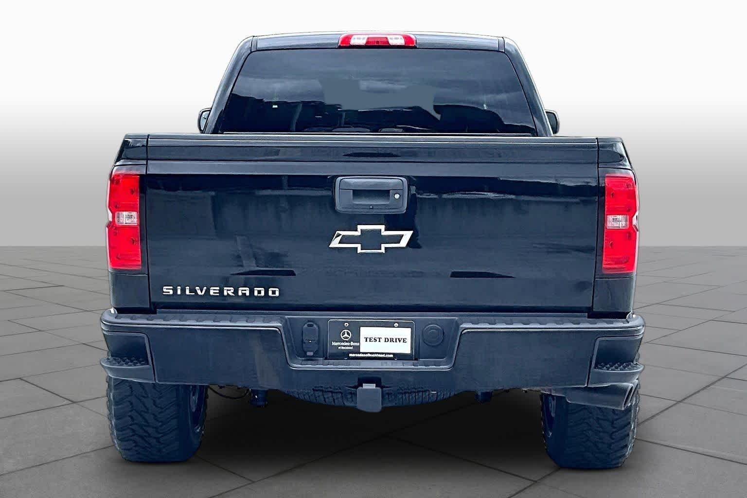 Used 2018 Black Chevrolet Custom image 5