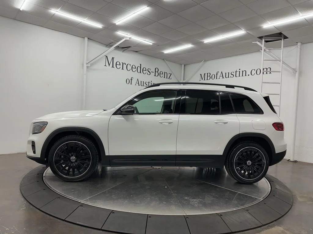 Used 2026 White Mercedes-Benz GLB 250 image 4