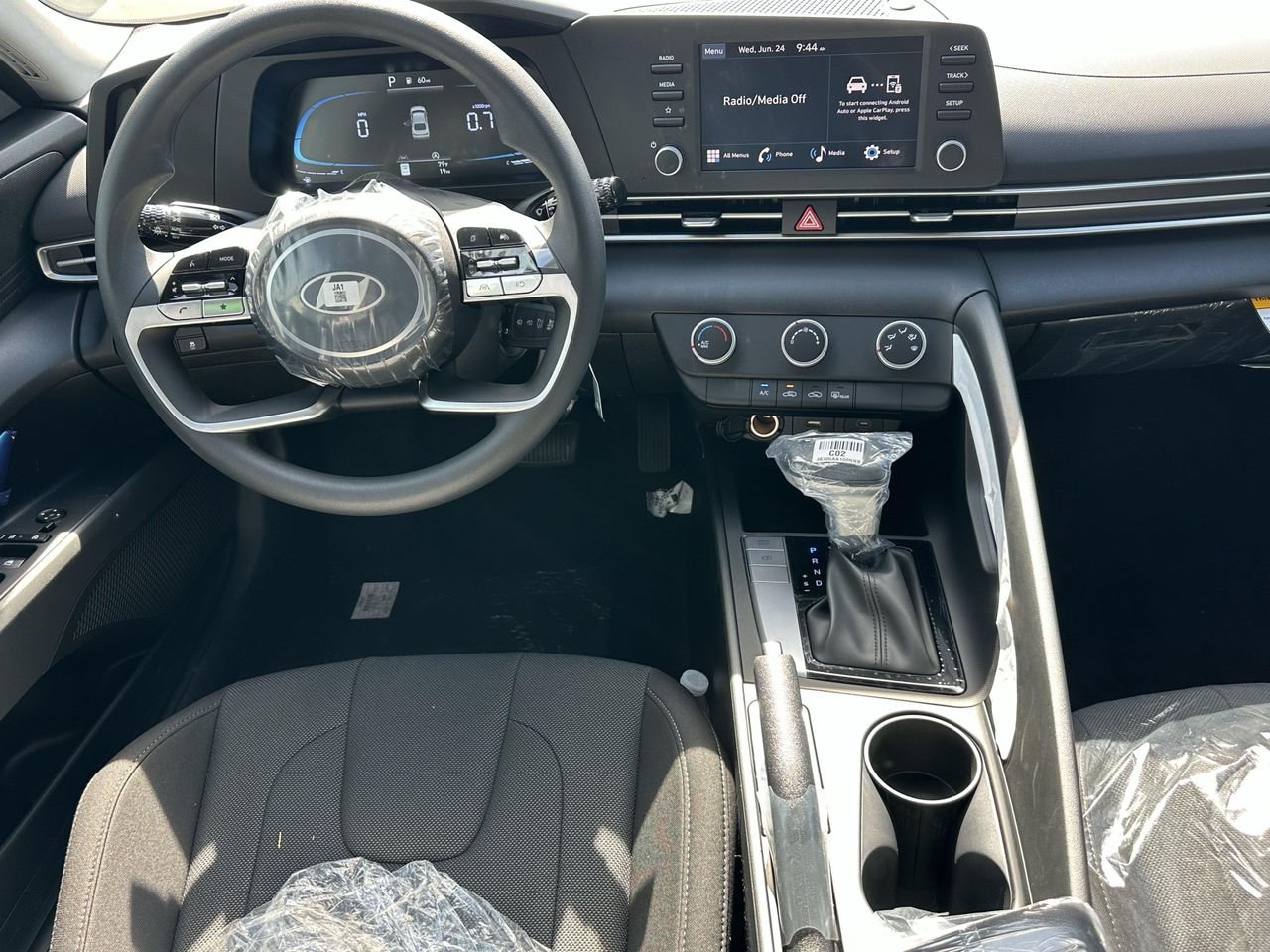 New 2026 Abyss Black Hyundai SE image 20