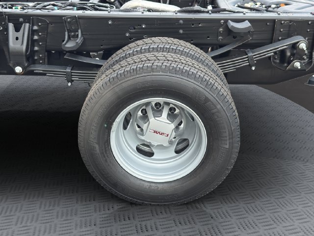 2026 GMC Sierra 3500HD Pro - Photo 31