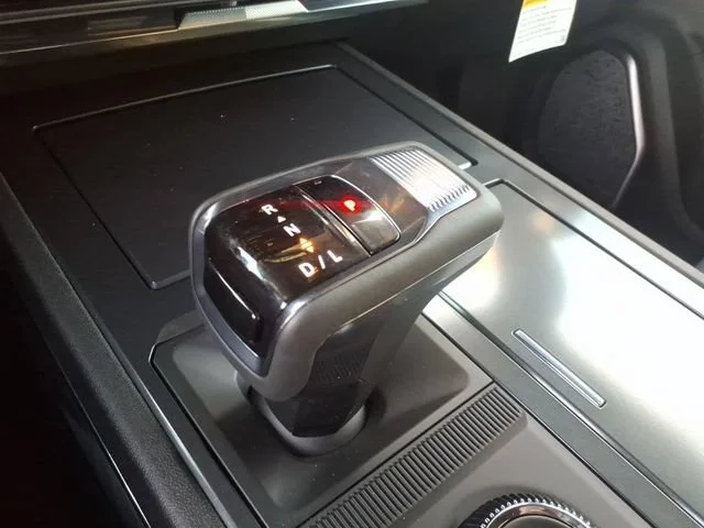 Used 2026 Void Black GMC 2X image 27