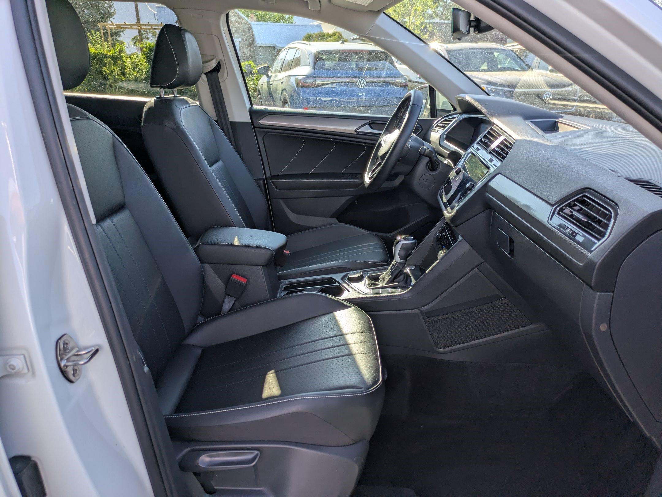 Certified Used 2023 Opal White Volkswagen SE image 32