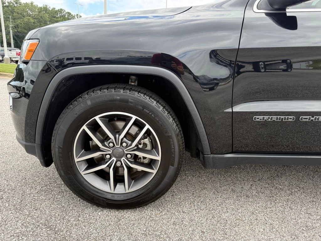 Used 2022 Black Jeep Limited image 24