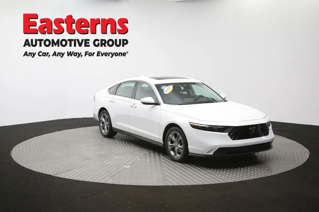 Used 2023 White Honda EX image 52