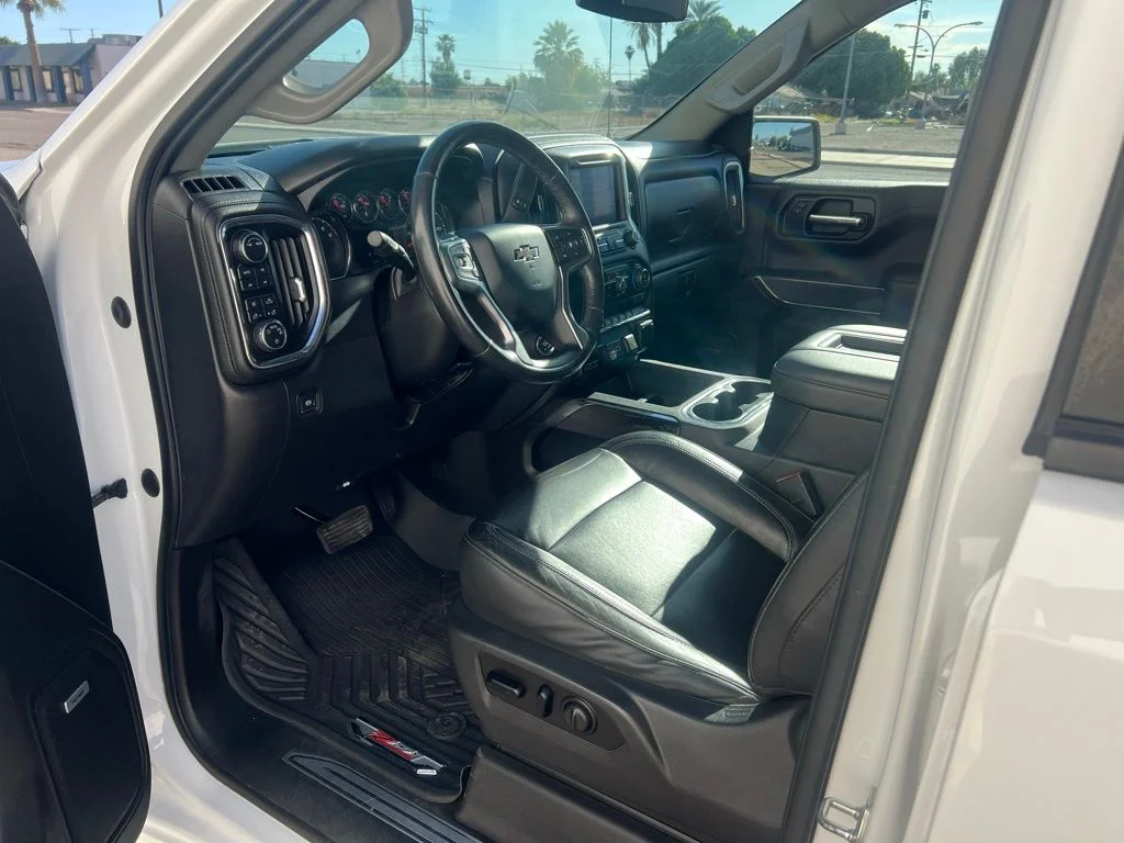 Used 2020 Summit White Chevrolet LT Trail Boss image 9