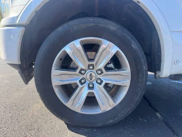 Used 2019 White Platinum Clearcoat Metallic Ford Platinum image 12