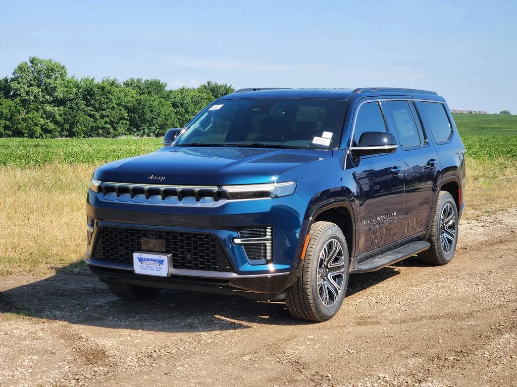 New 2026 Fathom Blue Pearl-Coat Exterior Paint (Late Availability) Jeep  image 2