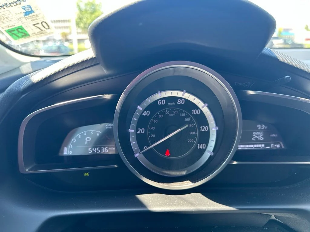 Used 2017 White Mazda Touring image 7