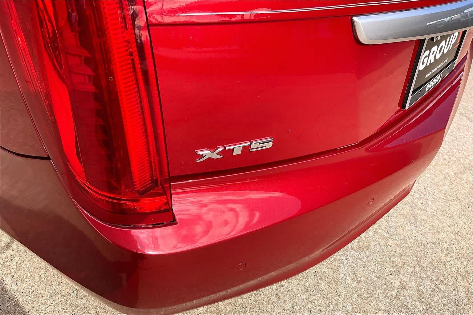 Used 2015 Crystal Red Tintcoat Cadillac Luxury image 10