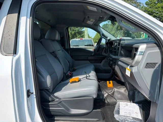 New 2026 Oxford White Ford F-550® XL image 81