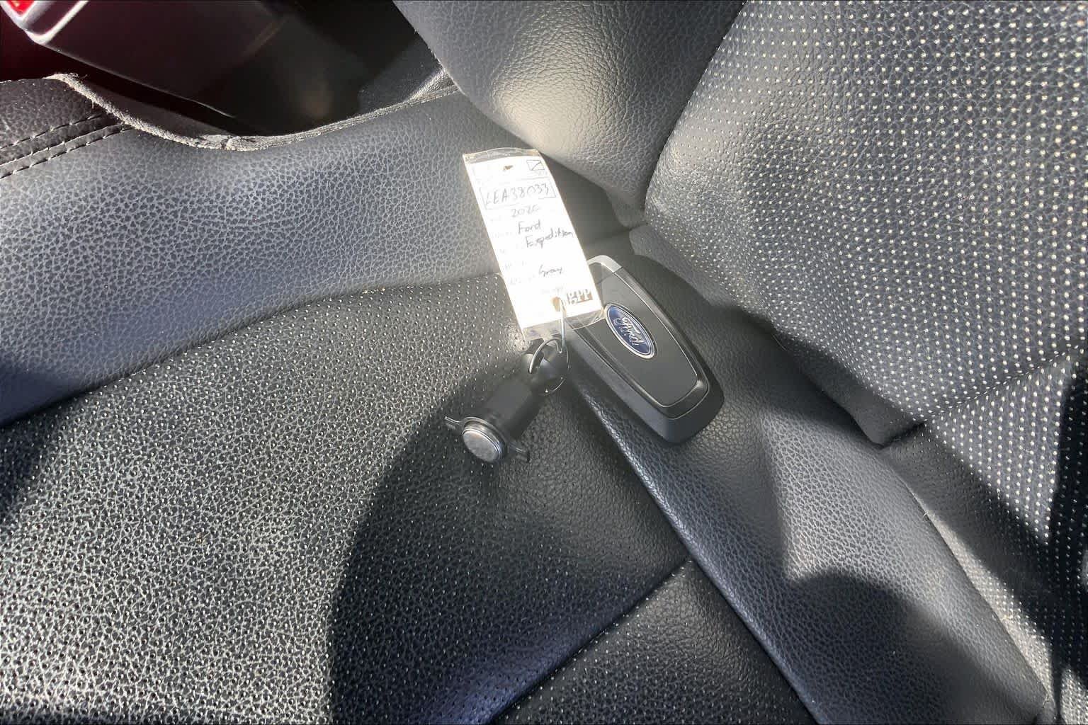 Used 2020 Magnetic Metallic Ford XLT image 14