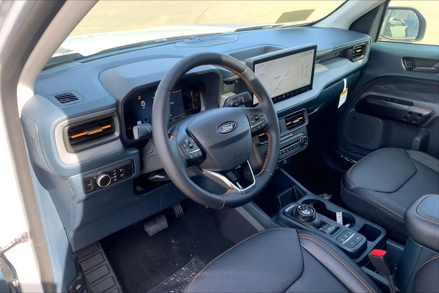 New 2026 Space White Metallic Ford Tremor image 9