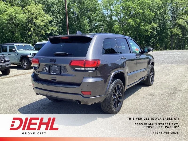 Used 2021 Gray Jeep Laredo X image 7