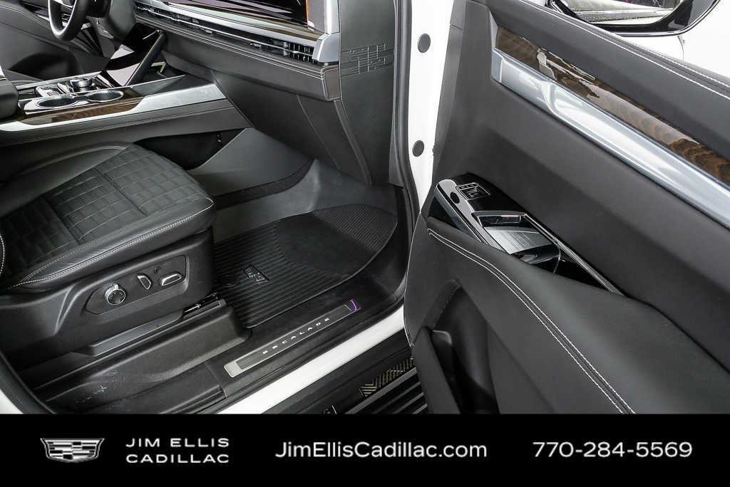 Certified Used 2025 Crystal White Tricoat Cadillac Sport Platinum image 28