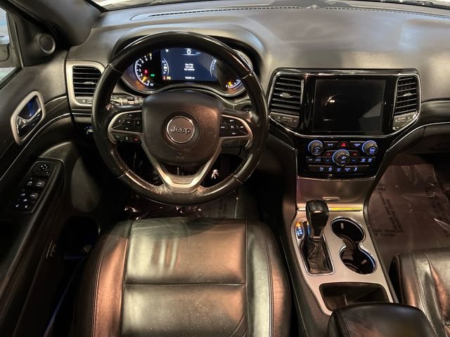 Used 2019 White Jeep Limited image 19