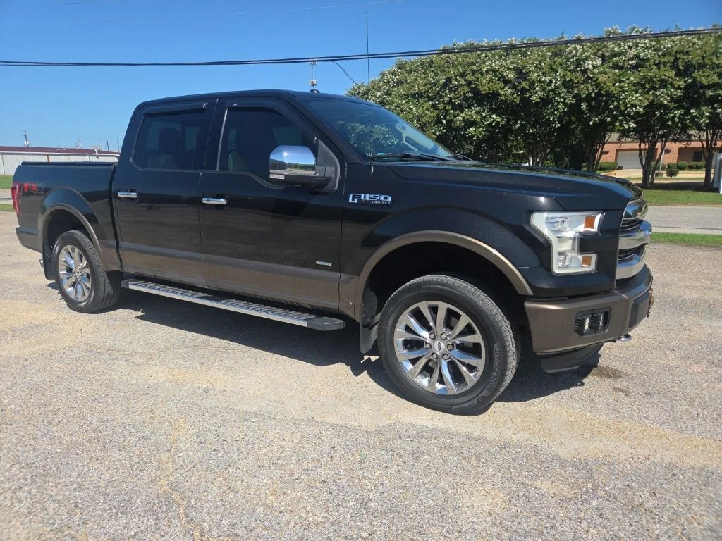 Used 2015 Black Ford Lariat image 16
