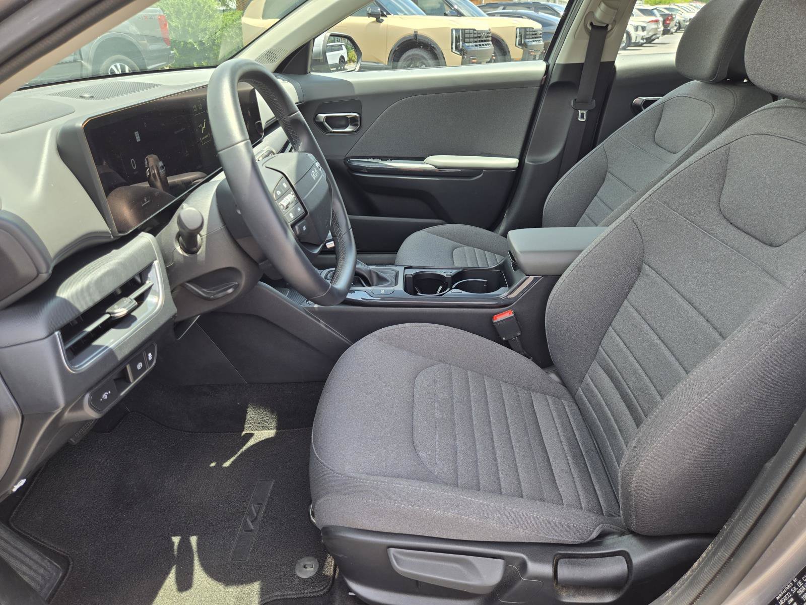 2025 Kia K4 EX - Photo 20