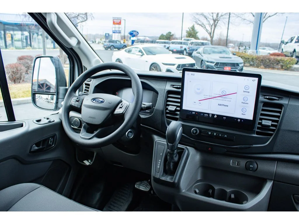 New 2026 OXFORD WHITE Ford Base image 19