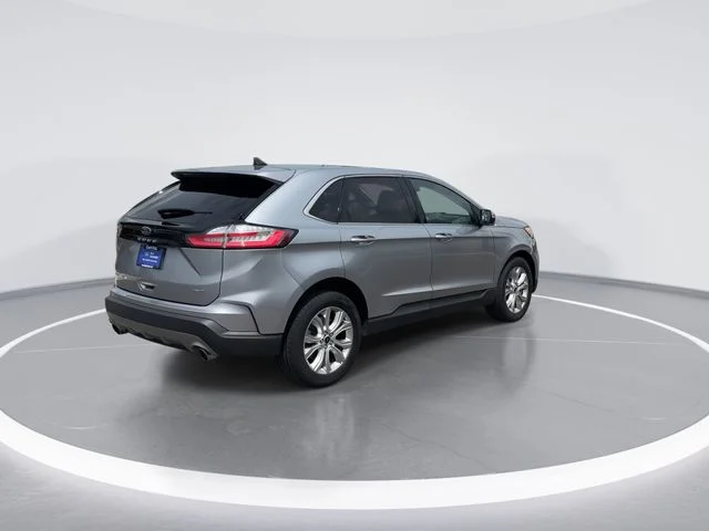 Used 2024 Silver Ford Titanium image 7
