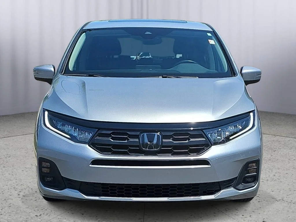 Used 2025  Honda EX-L image 8