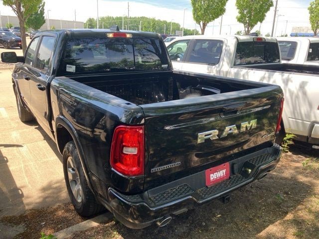 New 2026 Diamond Black Crystal Pearl-Coat Exterior Paint RAM Big Horn image 4