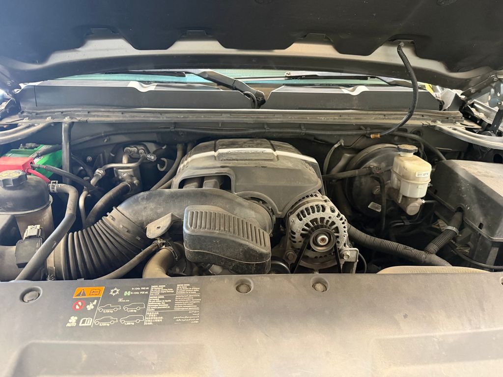Used 2013 Gray Chevrolet LT image 19