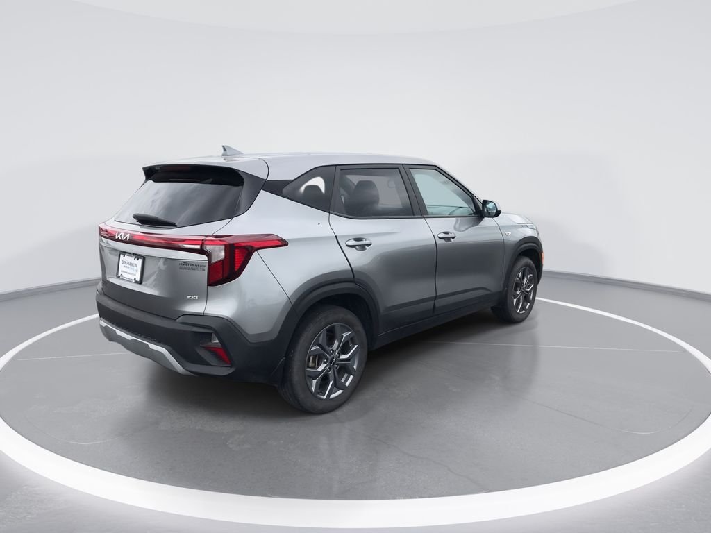 Used 2024 Gray Kia LX image 8