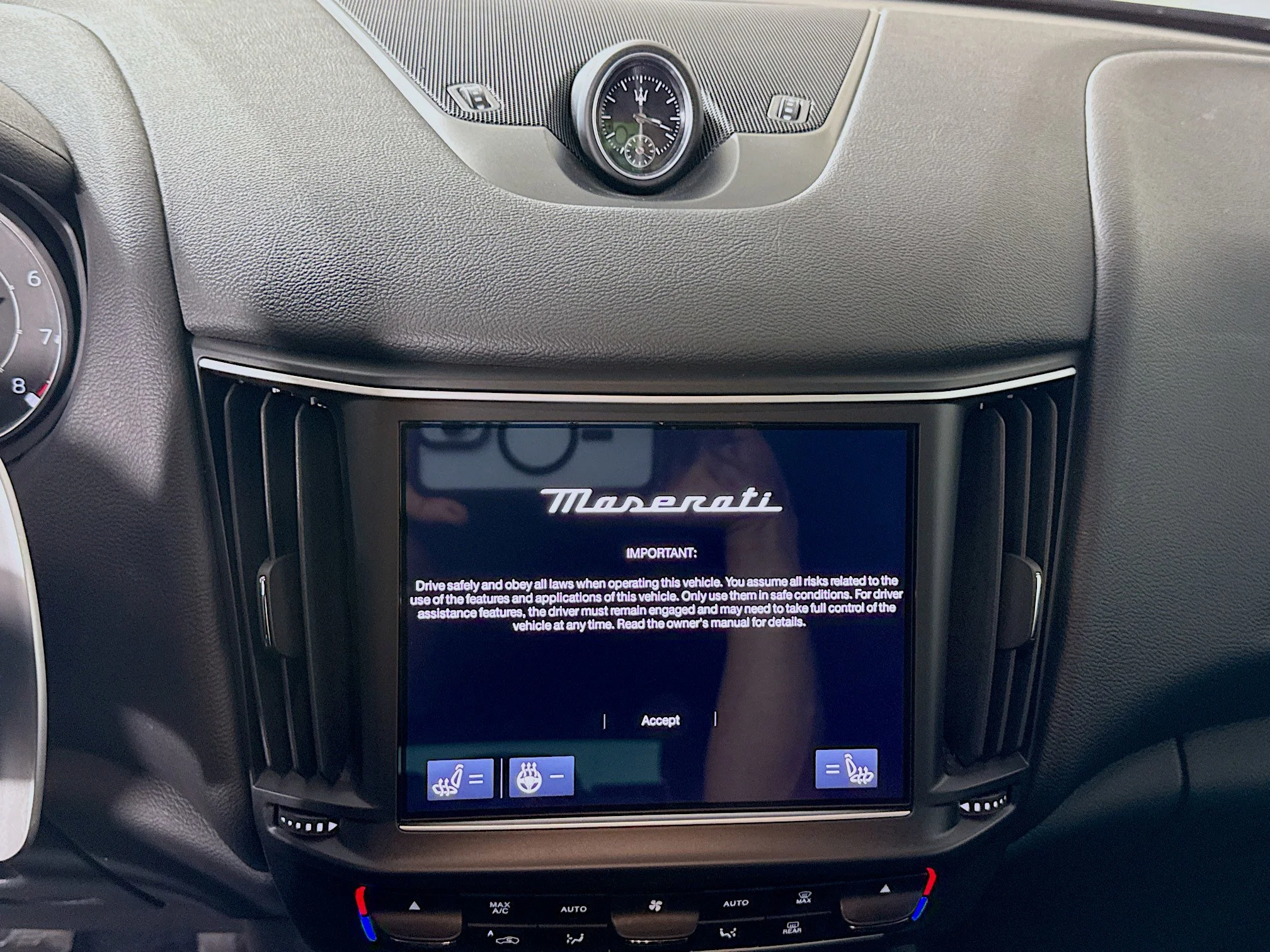 Used 2023 Blu Emozione Metallic Maserati GT image 14