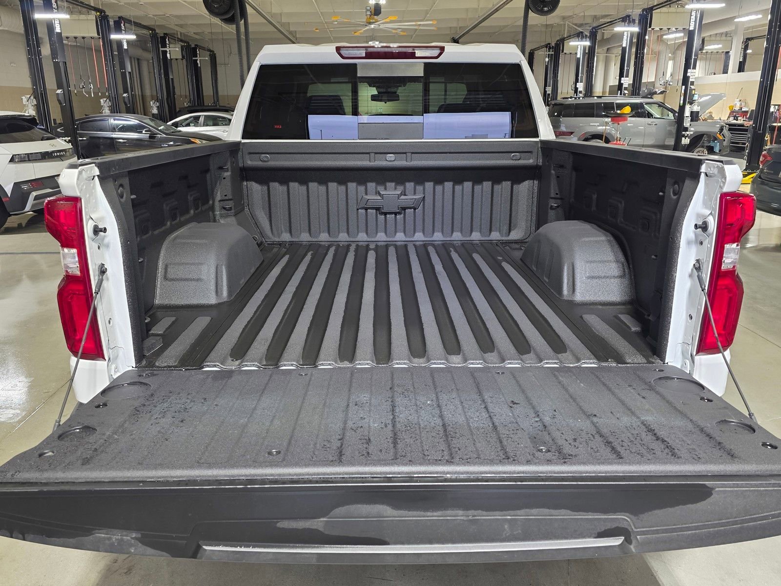 2025 Chevrolet Silverado 1500 RST - Photo 14