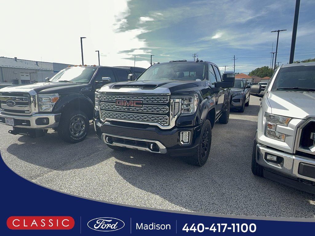 2023 GMC Sierra 4WD Crew Cab Standard Box Denali's photo
