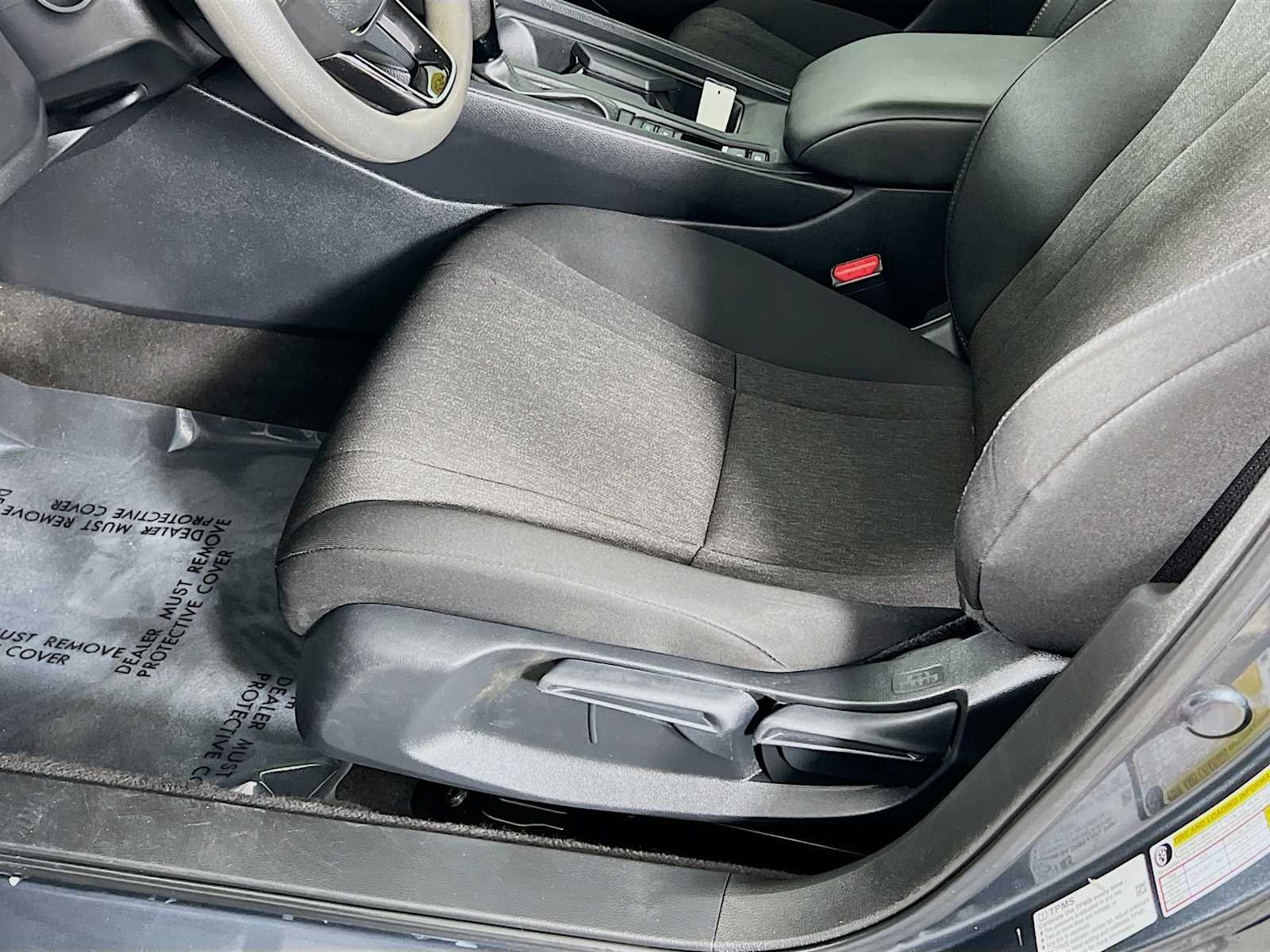 Used 2025 Meteorite Gray Metallic Honda LX image 19
