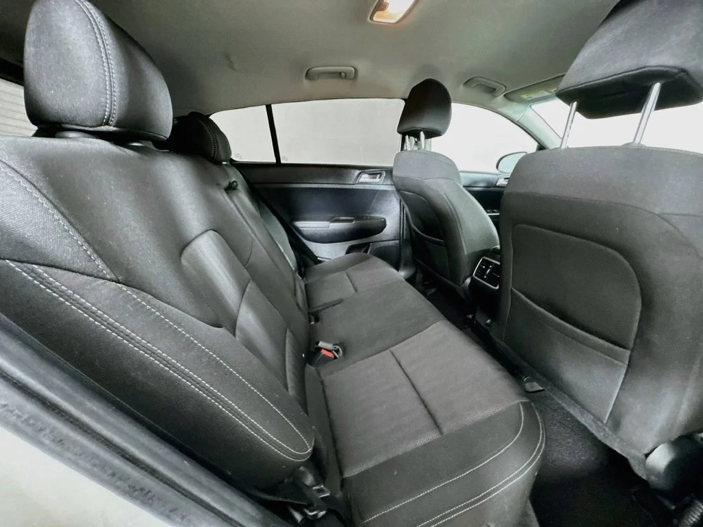Used 2022 White Kia LX image 32