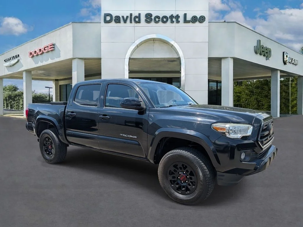 Used 2019 Black Toyota SR5 image 30