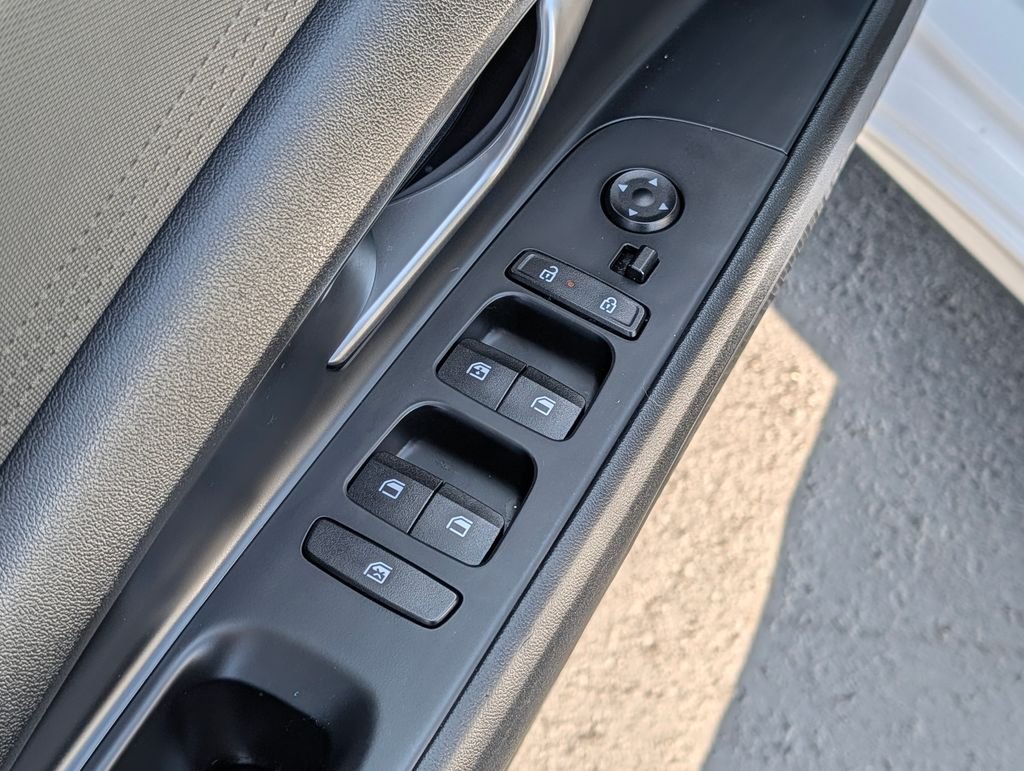 2024 Hyundai Elantra SEL - Photo 17