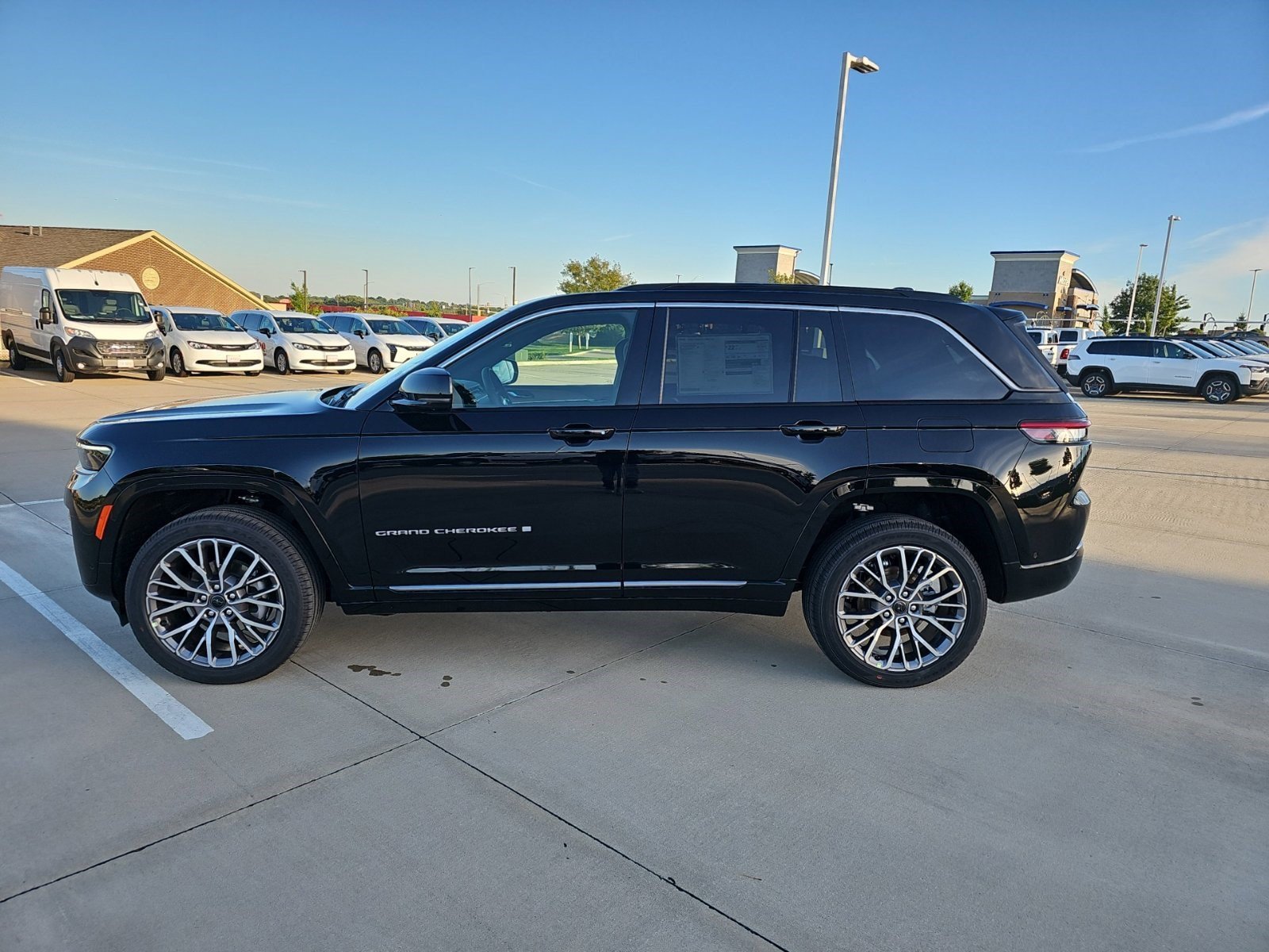 New 2027 High Gloss Black Jeep Summit image 2