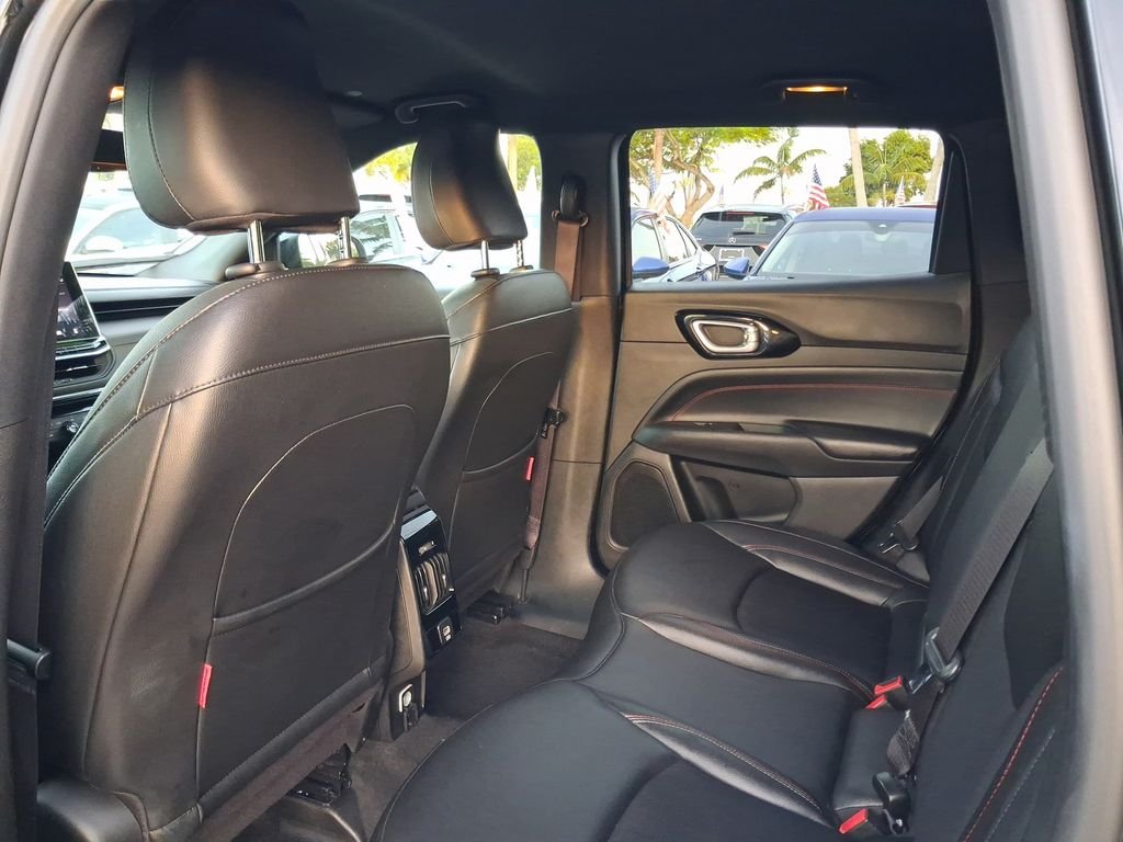 Used 2024 Black Jeep Trailhawk image 10