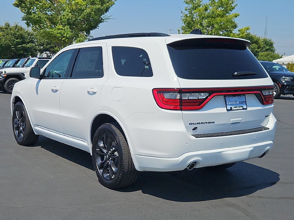 New 2026 White Knuckle Clear-Coat Exterior Paint Dodge GT Plus image 4