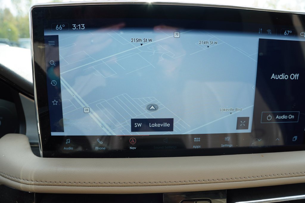 Used 2022 Blue Metallic Lincoln Standard image 6